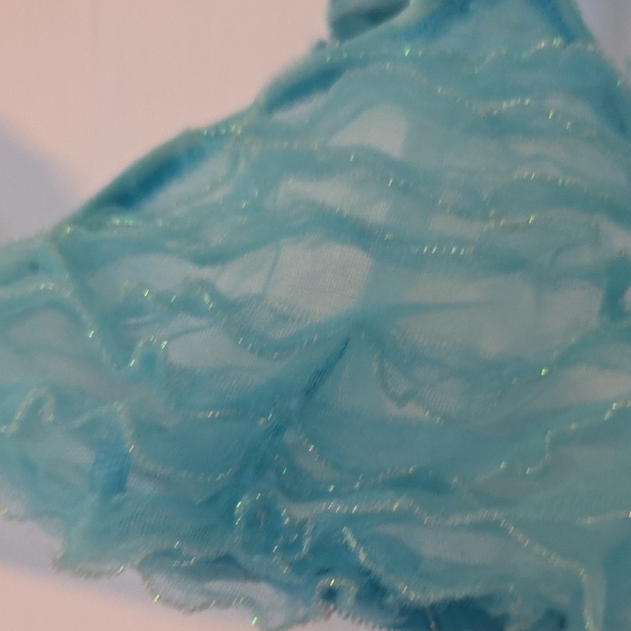 Blue Ruffled Lingerie Set - Picture 6 of 7